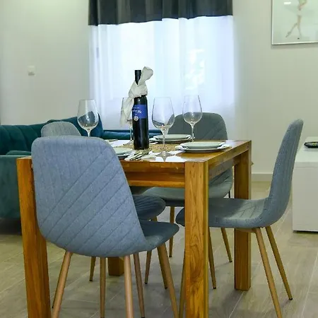 Apartamento Sara *